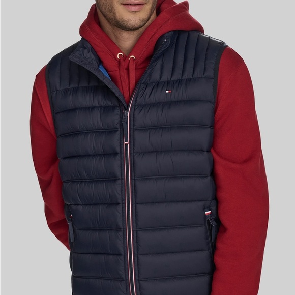 Tommy Hilfige Navy Puffer Vest Packable Size Medium 78J6175FAP - Picture 1 of 5